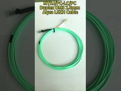 SC - SC متعددة الوضعات الألياف الضوئية ربط الحبل مزدوج الأحمر / الأسود الحذاء OM4 50/125