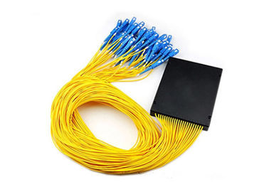 شراء 1 في 32 خارج PLC الألياف البصرية الفاصل 1x32 ABS مربع نوع مع موصل SC / PC online manufacture