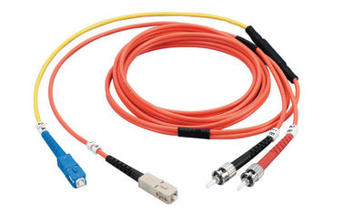 شراء كابلات الألياف البصرية التصحيح SC / ST 62.5 / 125 مم تكييف أحادية G652D online manufacture