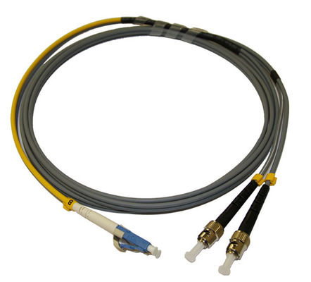 شراء سلك التشغيل المزود بالألياف البصرية مع 62.5/125 MM ST التكييف والاتصال LC النمط الواحد online manufacture