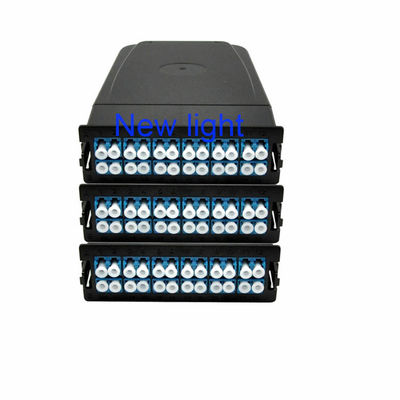 وحدة كاسيت MPO قياسية بخسارة قياسية مع 12/24 نواة وكابل ألياف بصرية Corning لمراكز البيانات عالية الكثافة
