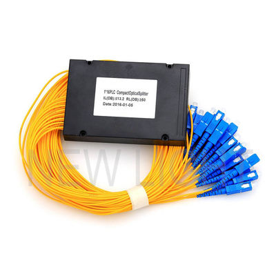 وصلة SC/APC 1x32 Split Ratio PLC Fiber Splitter مع وحدة ABS لأنظمة FTTX